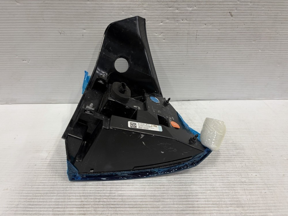 2017-2023 TESLA MODEL 3 Y LED TAIL LIGHT REAR OUTER LEFT DRIVER SIDE 3 PIN OEM