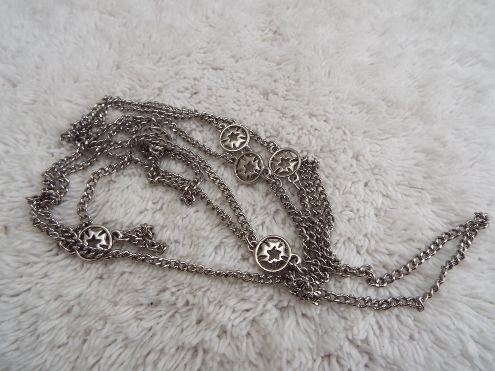 Silvertone Chain Necklace (J22)
