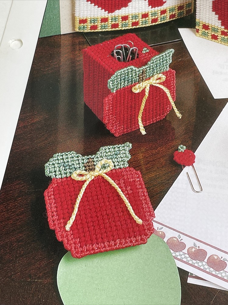 Apple Desk Set 7 Designs Annie's Plastic Canvas Pattern