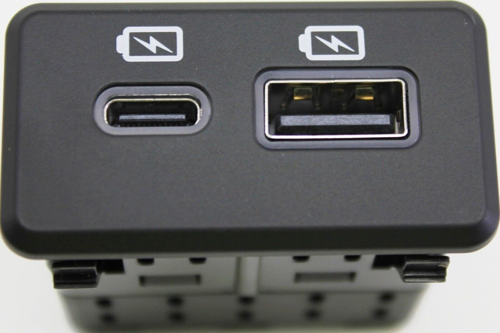 Nissan Rear USB Charging Ports T99Q76LB0B Phone Charge OEM Factory