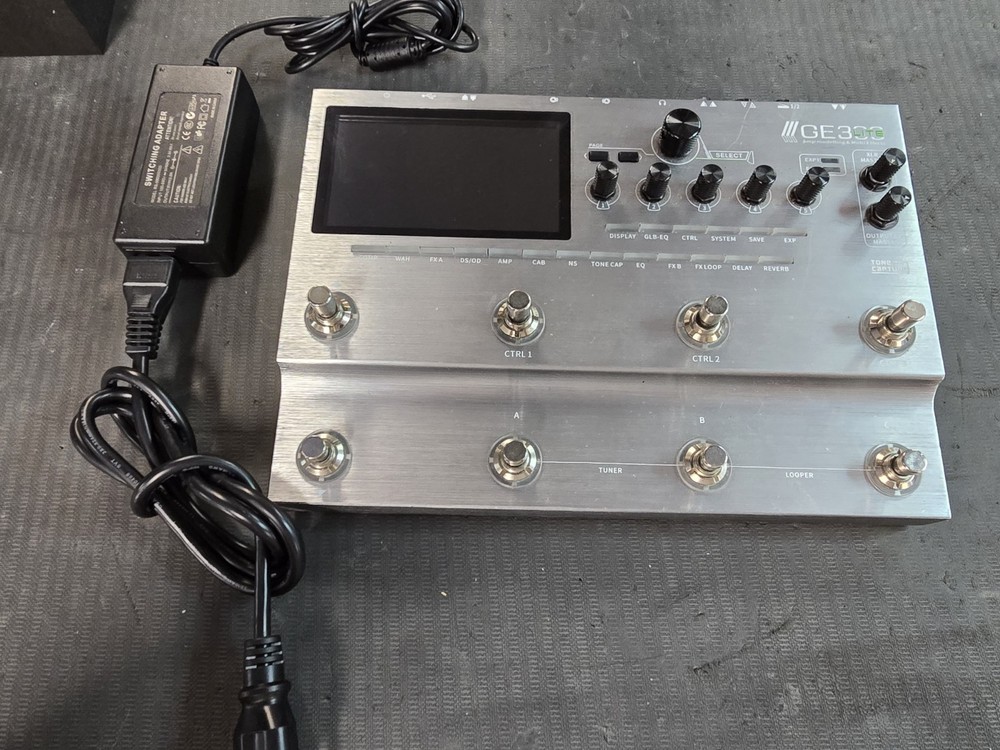 Mooer GE300 LITE Multi-Effects Processor Effects Pedal Tested & Works