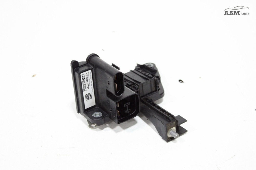2013-2016 BMW 320I XDRIVE N20 EXTERNAL IGNITION DISTRIBUTOR TERMINAL MODULE OEM