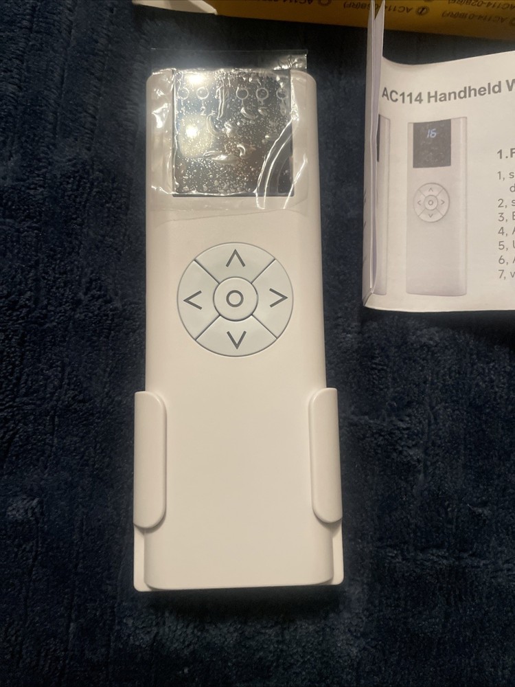 Ac 114 -06B Handheld Wireless Transmitter Remote Control Handheld Emitter New