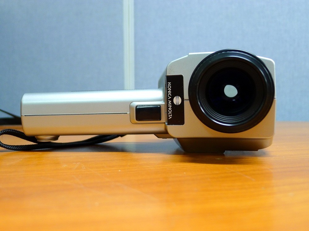 Konica Minolta LS-100 Portable precision spot luminance meter