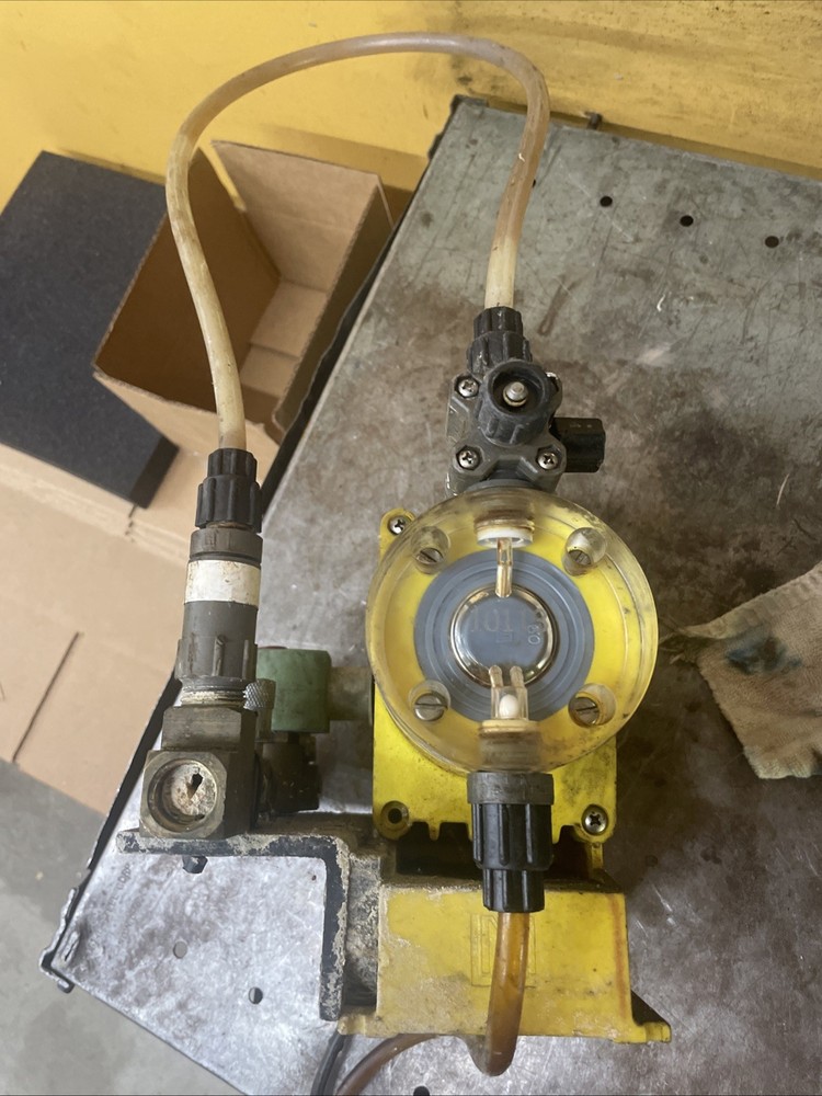 Liquid Metronics Model A111-91T Metering Dosing Pump