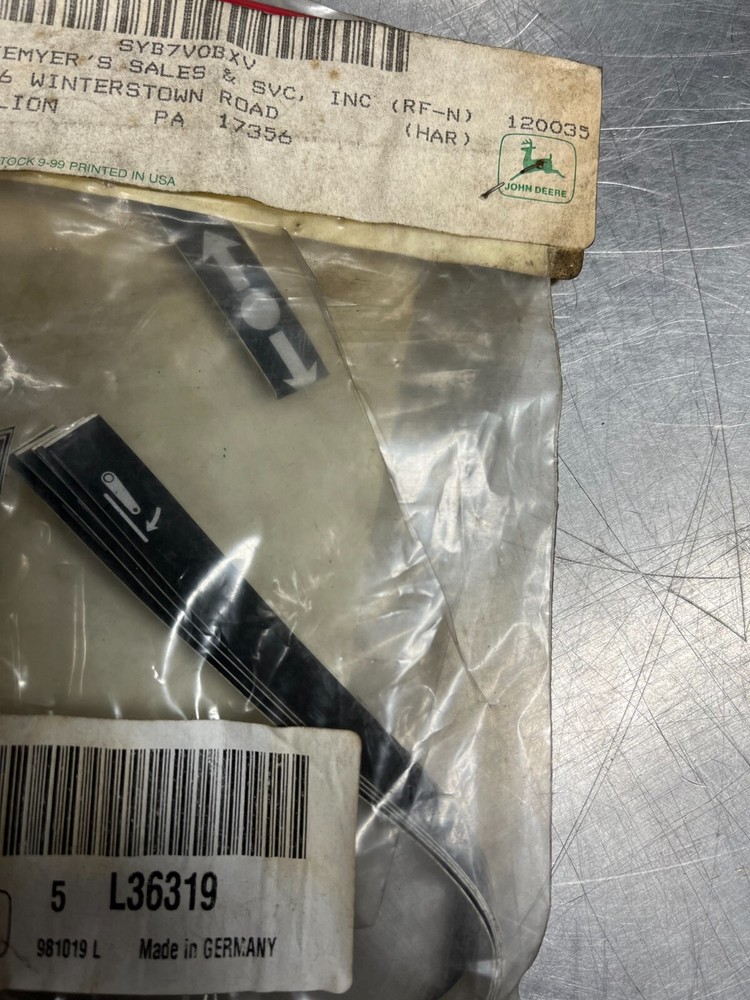 L36319 OEM John Deere Decal