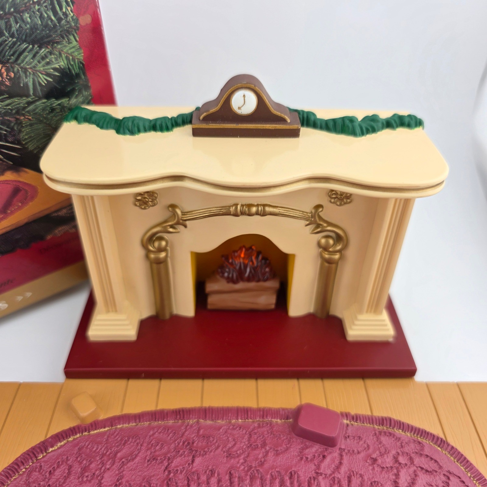 Hallmark Keepsake Bearingers Flickering Light Fireplace 2003 Ornament Tested