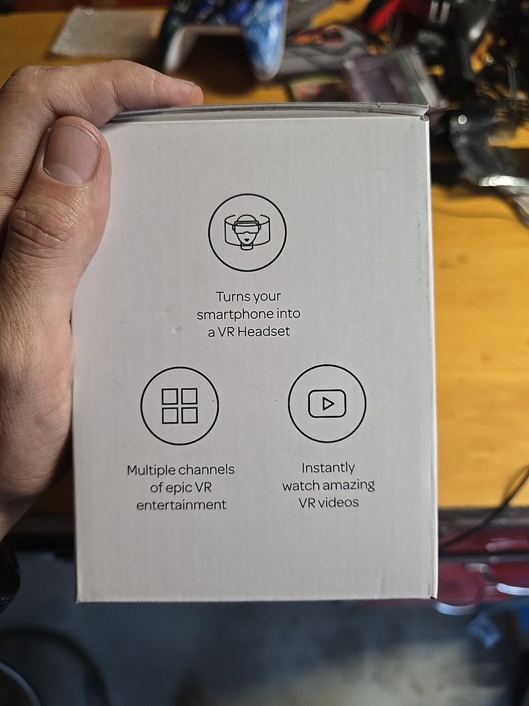 Vodiac VR Headset for Smart Phone with 80 Experiences