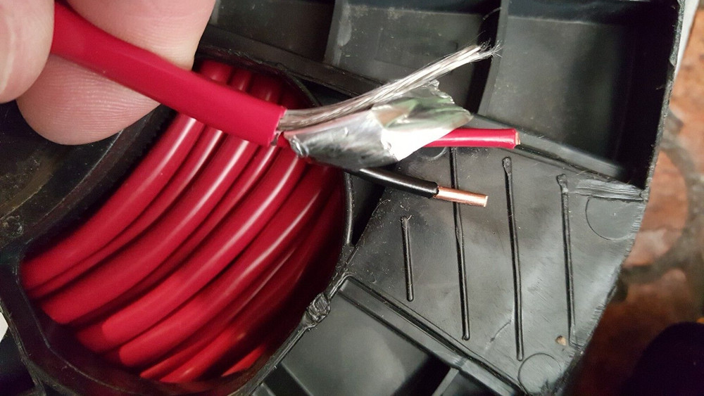 Carol E2542S 12/2C Solid Shielded Riser Red Alarm Cable Wire FPLR/CL3R /50ft