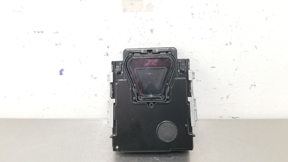 17 BENTLEY BENTAYGA FRONT WINDSHIELD MOUNTED CAMERA 36A907217