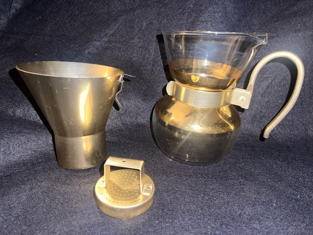 VINTAGE BING CROSBY CURTIS 2 Cup COFFEE MAKER CM-2
