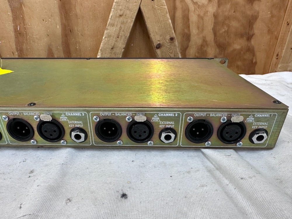 BSS DPR504 #1, Tested - Channel 4 is Not Working, Missing Knob on Ch. 1 - READ