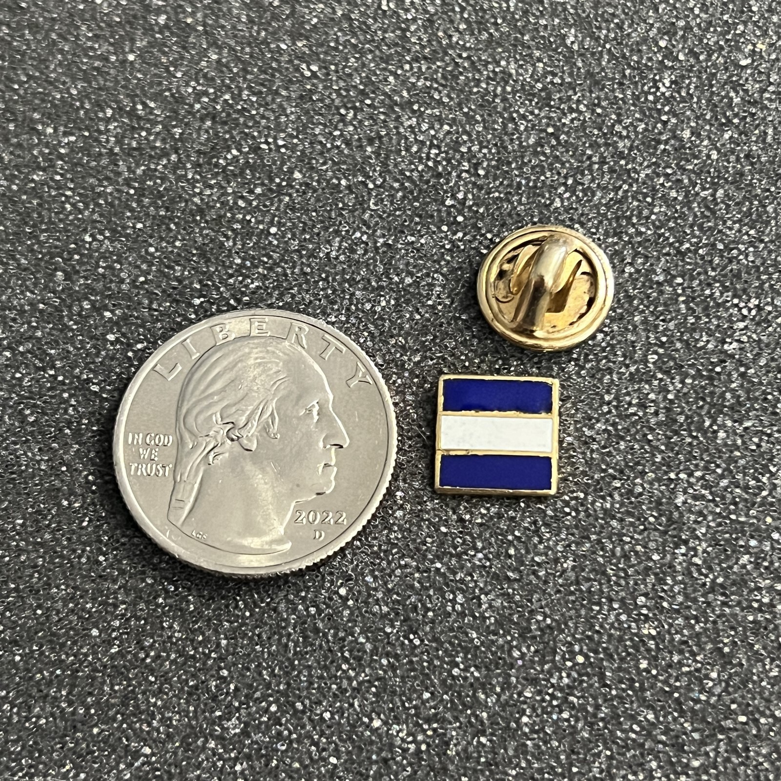 Nautical Alphabet Letter "J" Navy and White Gold Tone Pin Pinback #45736