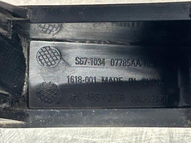 KENWORTH S67-1034 PLUG-DASH SWITCH