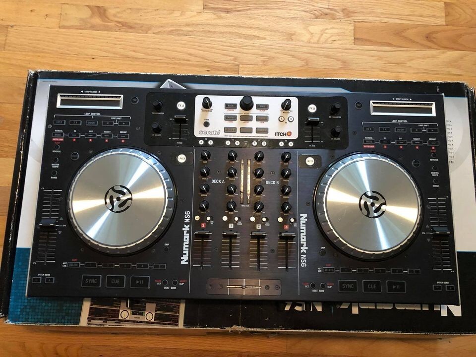 Numark NS6 Professional 4-Channel DJ Controller Touch-sensitive illuminate Mixer