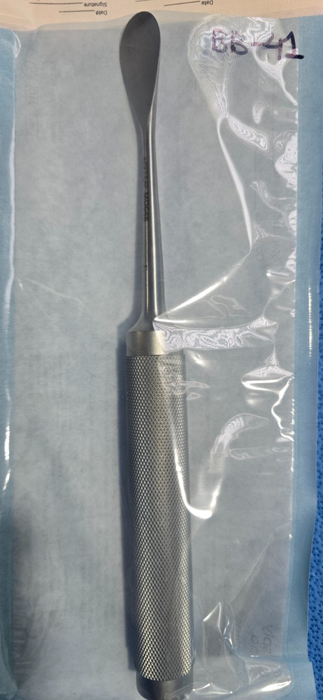 Aesculap Surgical Orthopedic Cobb Elevator 11" x 28mm Tip Ref: MD 648