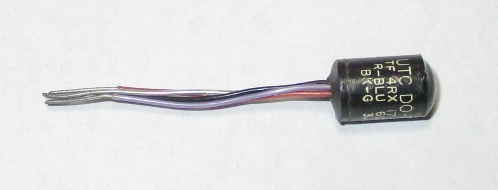 One Vintage UTC DO-T4 Miniature Output Or Matching Transformer NOS No Box