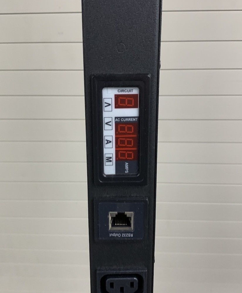 WrightLine 17110005 30-Plug Power Distribution Unit