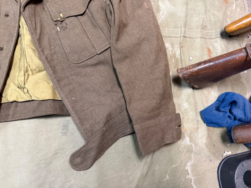 ORIGINAL WWII US ARMY EM NCO M1944 CLASS A IKE JACKET- MEDIUM, 40R