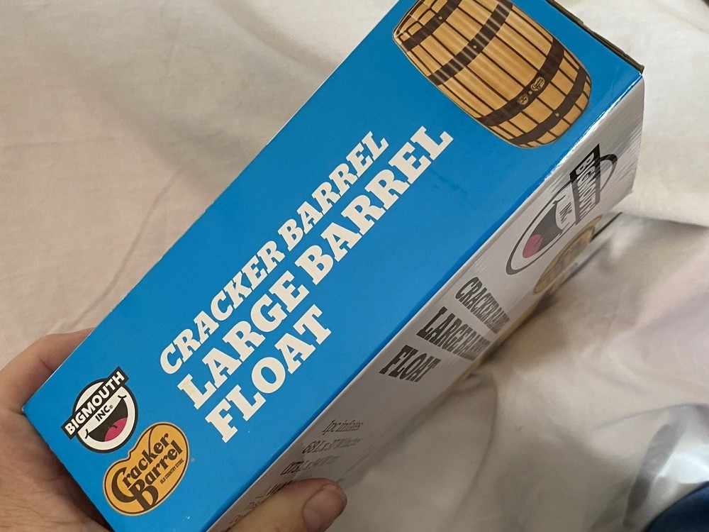 Cracker Barrel Large Float 68”x37”