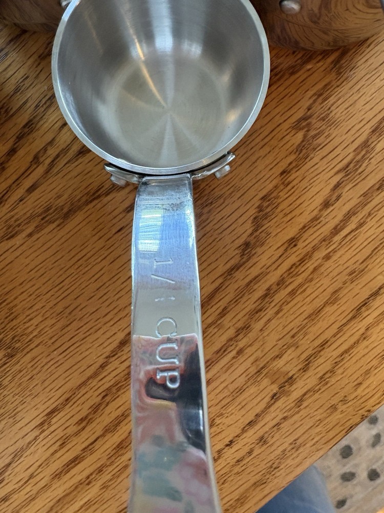 Williams Sonoma Stainless Measuring Cups