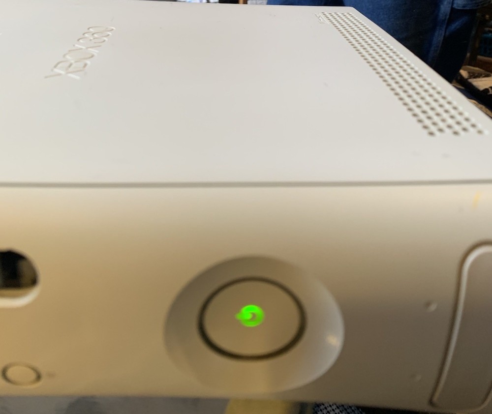 Microsoft Xbox 360 Console Bundle NewPowercord Ghost Controllers READdescription