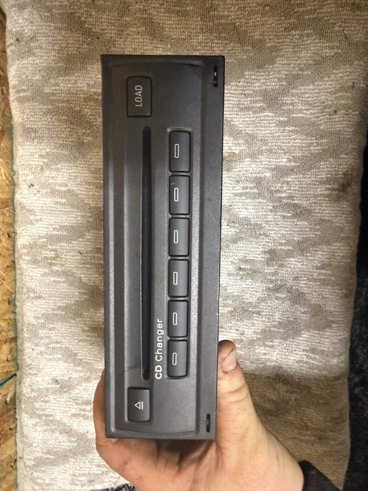 2004-2010 Audi A8 A8L S8 D3 CD Changer 4E0910110E