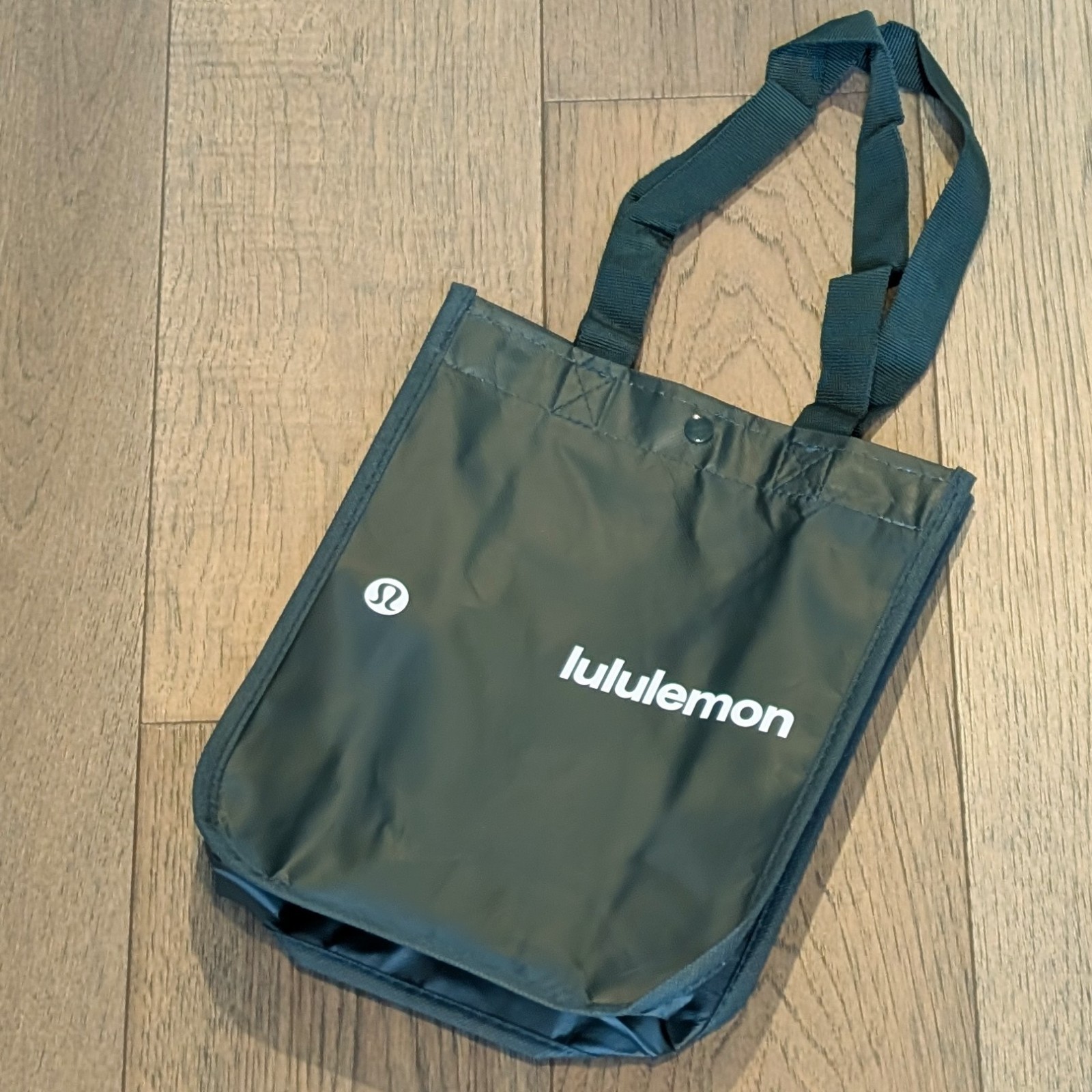 Lululemon Small Reusable Shopping Tote Lunch Bag 💚 Green 💚 **NEW!**
