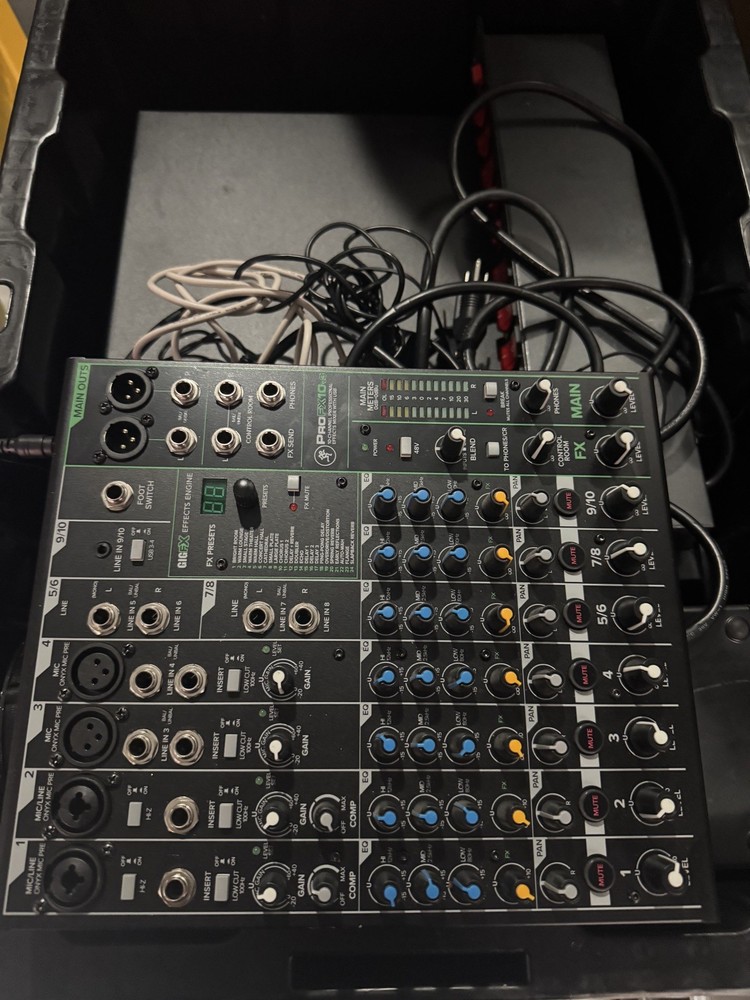 Mackie PROFX10V3 10-Channel Mixing Console with USB