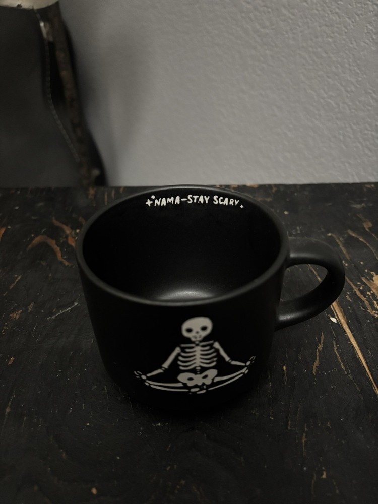 Prima Design Halloween Coffee Mugs Skeleton Yoga Pose 4 Set Stackable Caddy