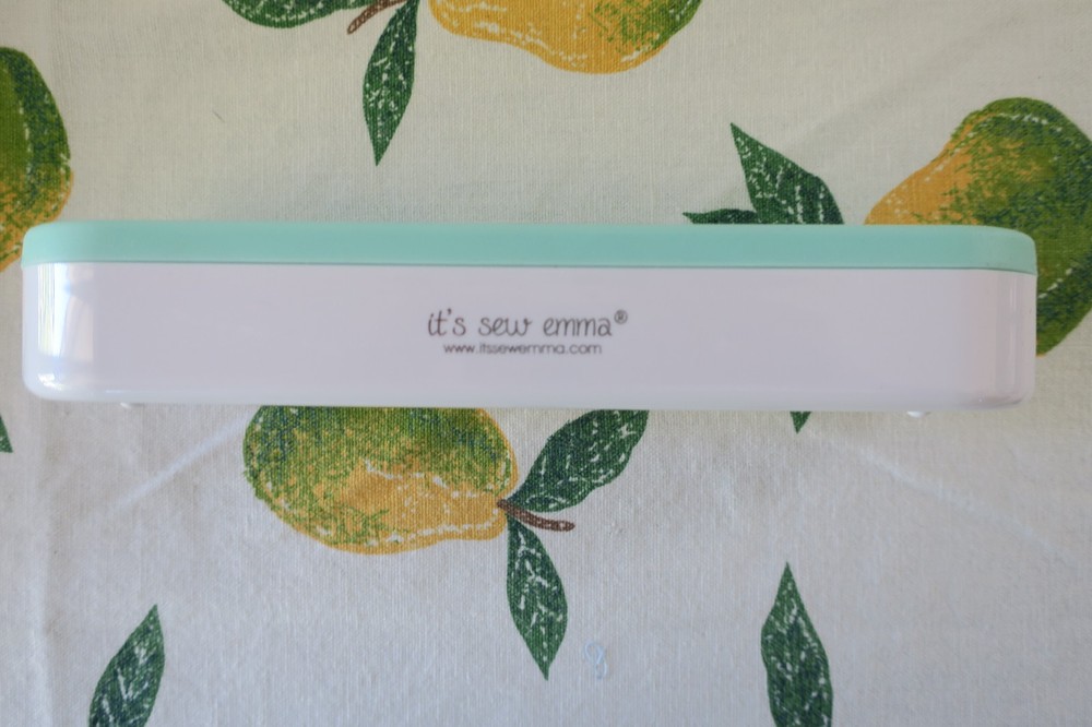 Stash 'n Store It's Sew Emma Mint 8"
