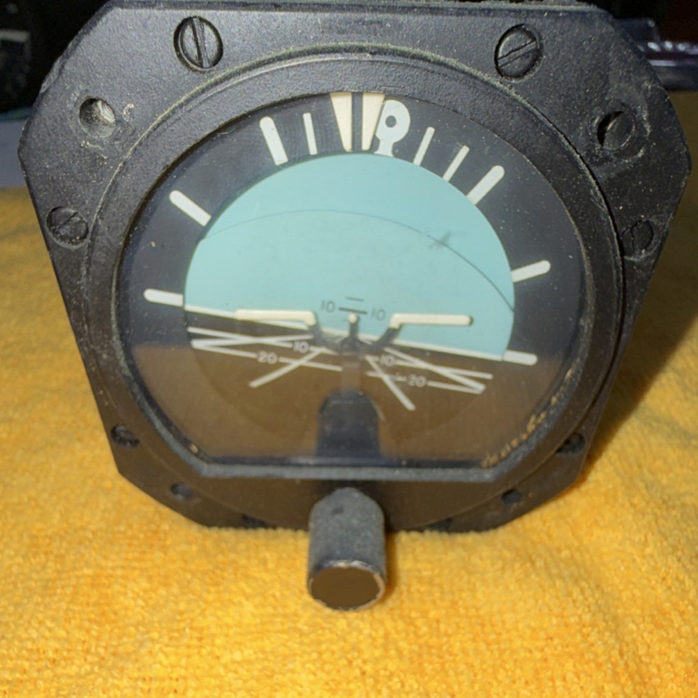 Mitchell EDO-AIRE Model 5000E- Attitude Gyro Used Good Condition