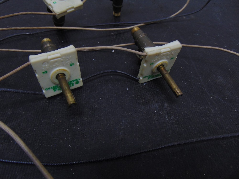 Maytag Range MGR5752ADS Valve Set