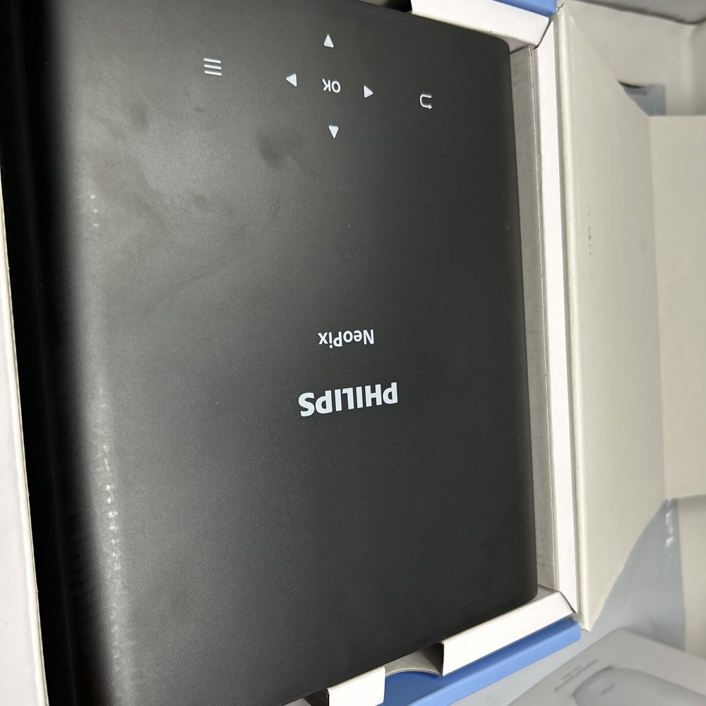 Phillips NeoPix 320 Projector- No Remote