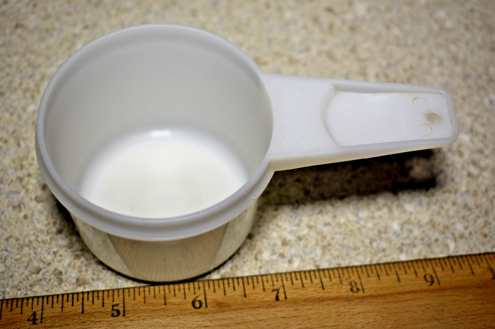 4pc VINTAGE White TUPPERWARE Nesting Measuring CUPS 762 763 765 766