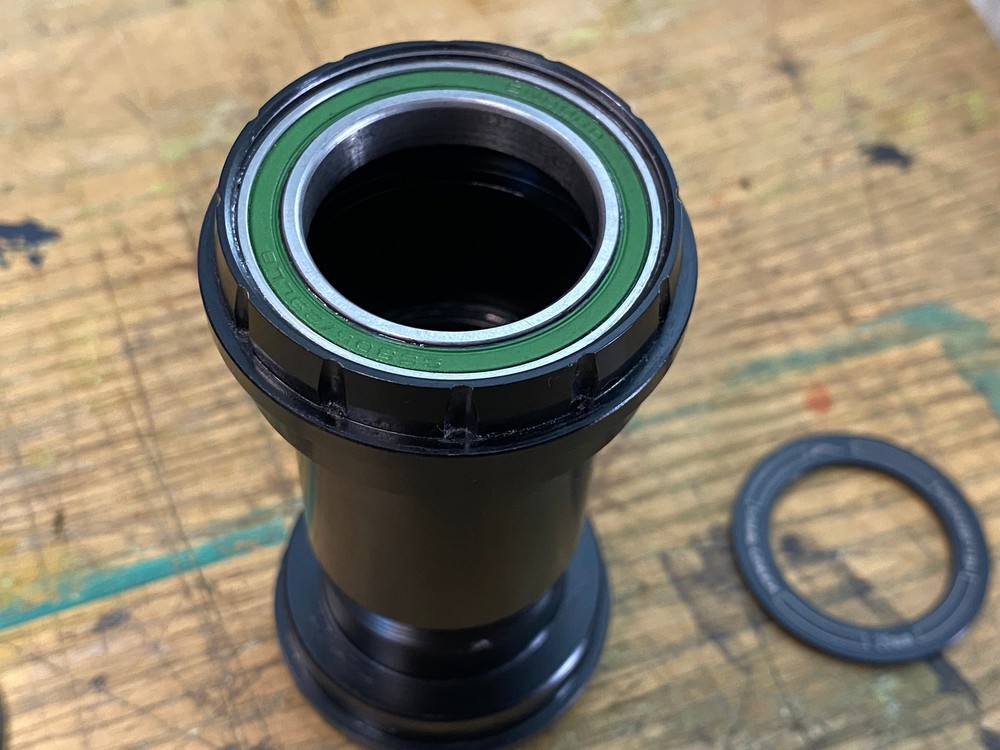 Cane Creek Hellbender DUB Bottom Bracket Threaded PF30