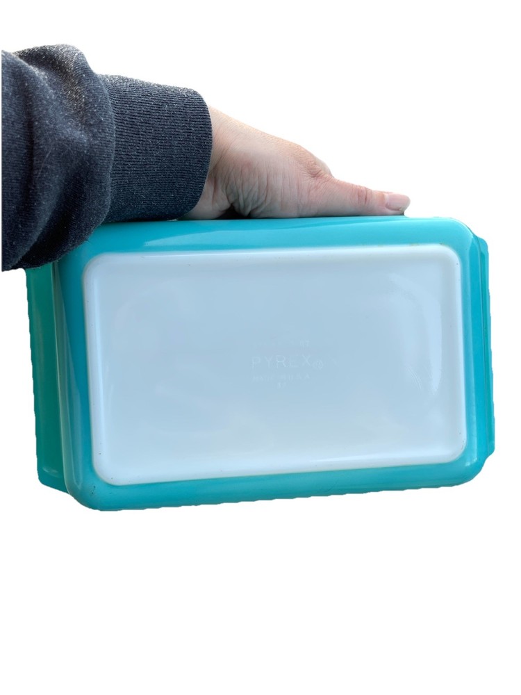 Vintage PYREX ~ 2 Quart Turquoise SNOWFLAKE ~ Rectangular Baking Dish ~ 575-B 🤩