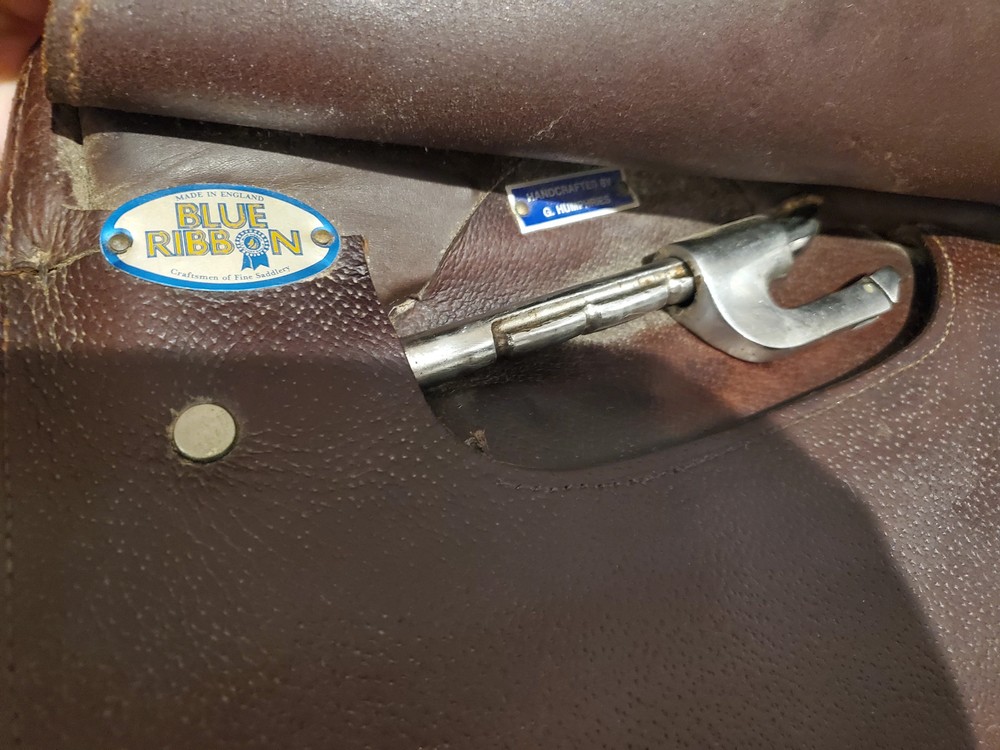 20.5 Blue Ribbon Adjustable Bar Cutback Saddle