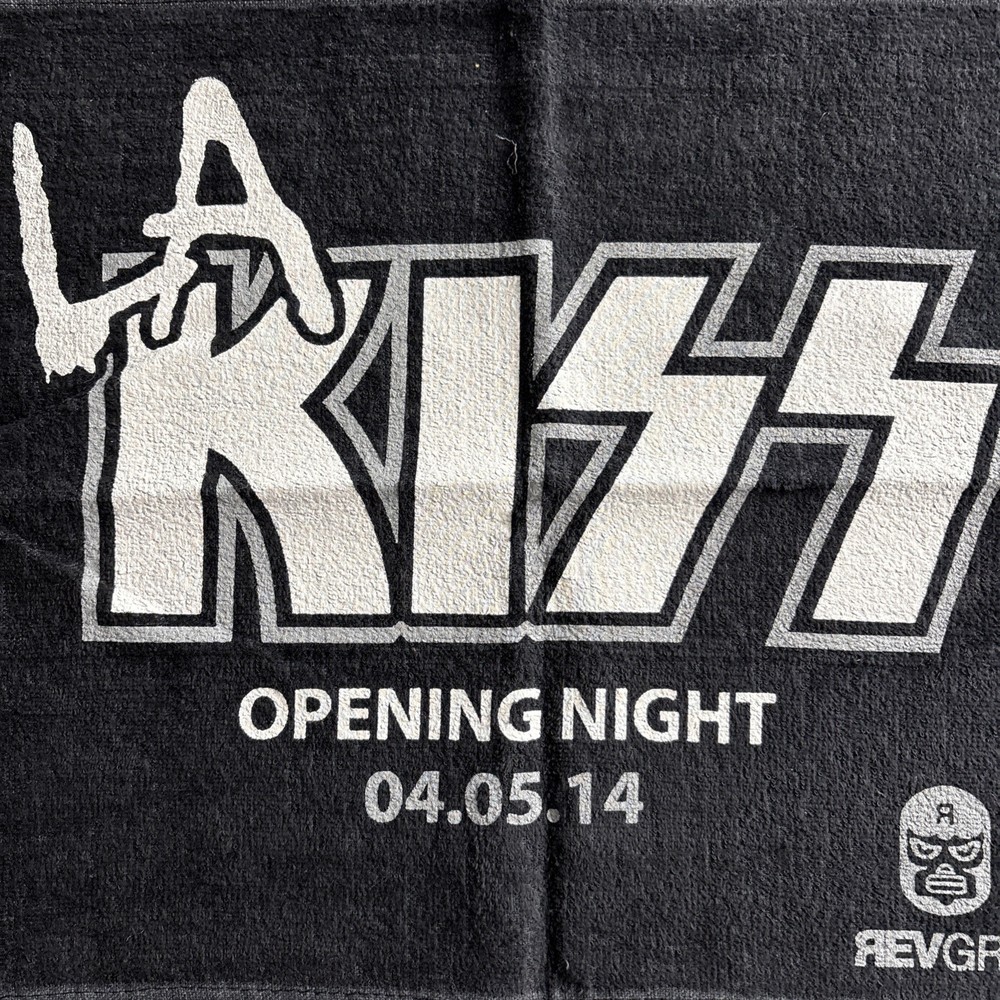 LA KISS Arena Football Rally Towel Opening Night 16.5" x 14.5 Original Owner