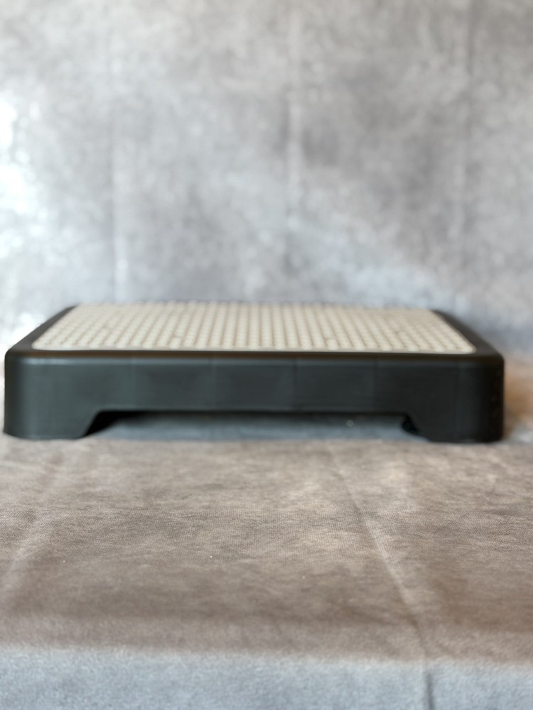 Mobility No Slip  One Step Step Stool