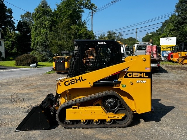 Skid Steer Gehl RT135 Track Loader