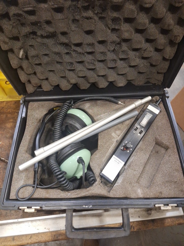 Ultraphonics ultrasonic leak detection kit