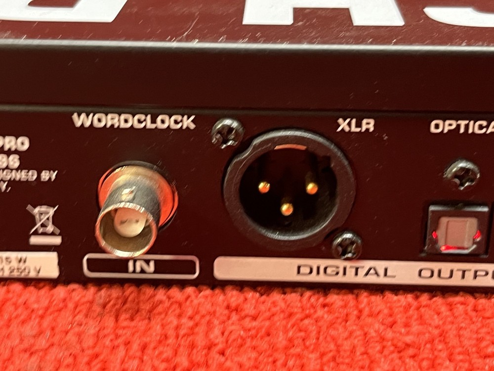 Used Behringer Ultramatch Pro SRC2496 AD/DA Sample Rate Converter Good Condition