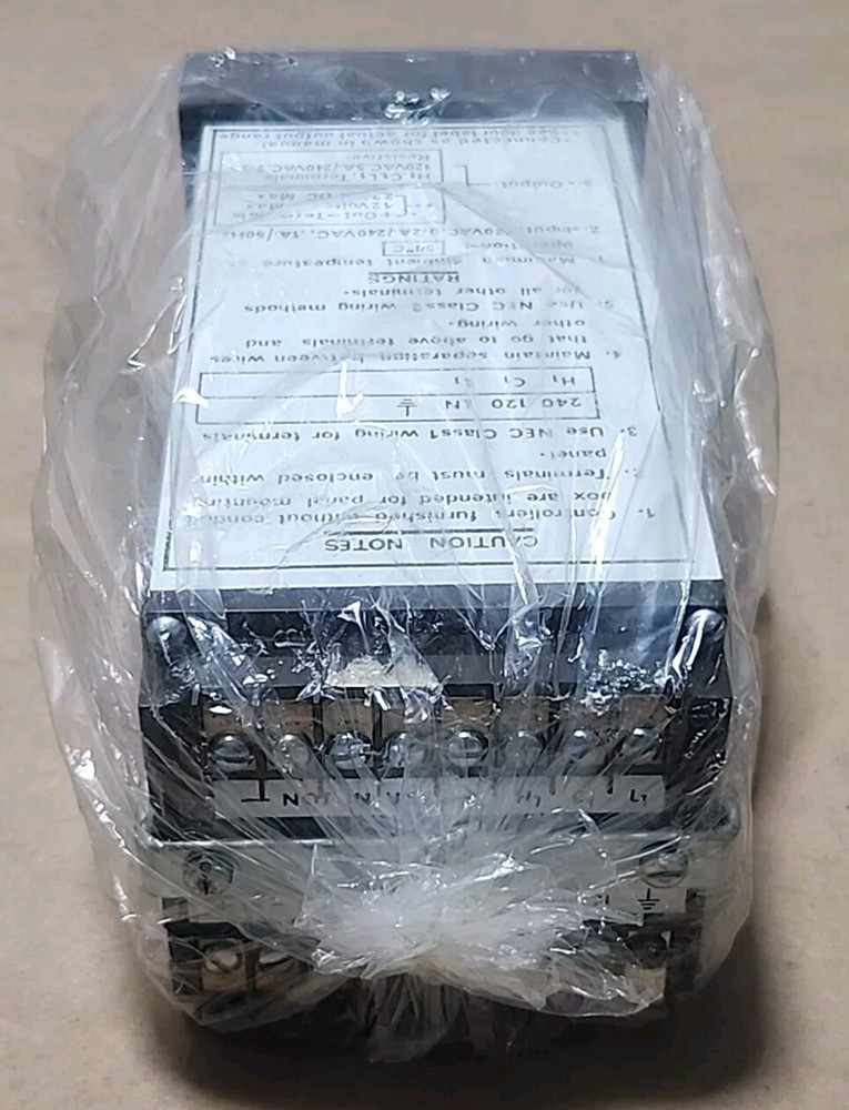 *NEW SURPLUS* West Gulton Deviation Process Panel Meter 120/240Vac + Warranty!