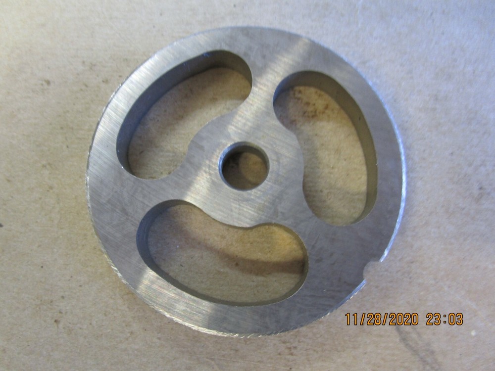 #12 GRINDER 3 HOLE KIDNEY PLATE