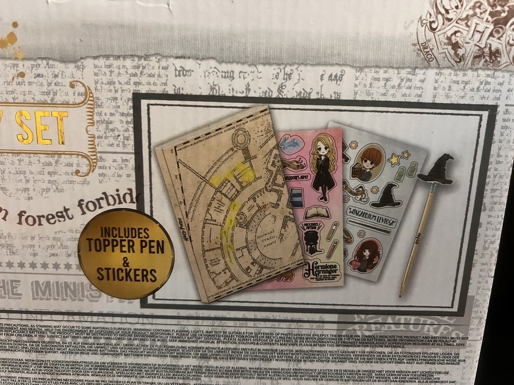 Harry Potter Diary Journal PLEASE SEE DESCRIPTION LIGHT NOT WORKING.