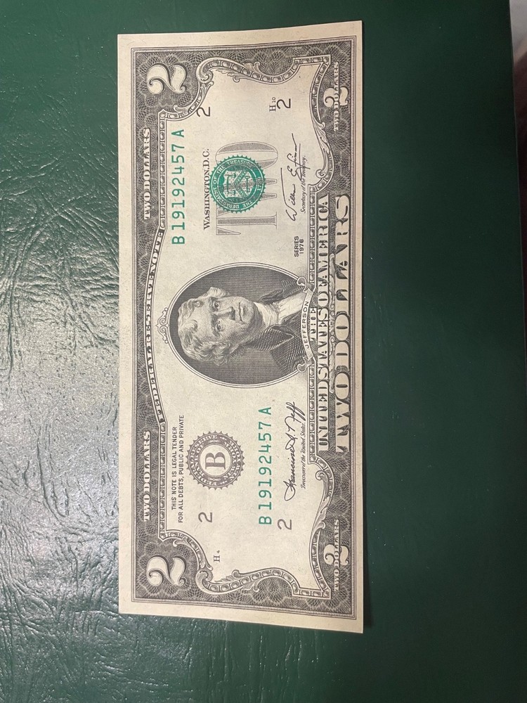 1976 Two Dollar Bill Misaligned Print / cutting error
