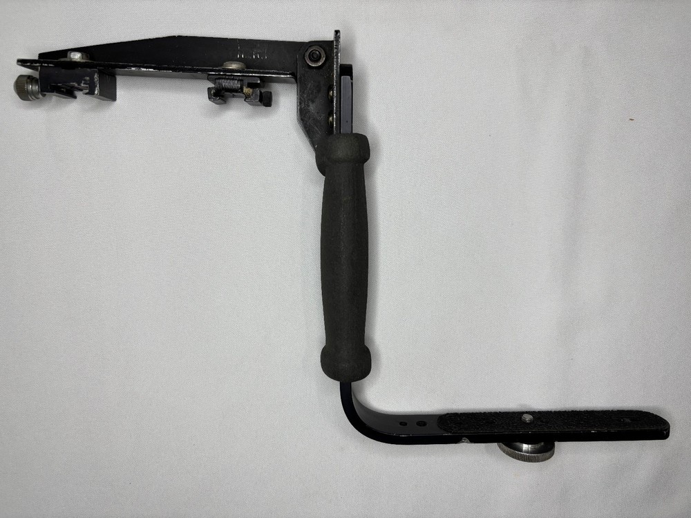 Stroboframe Quick Flip 350 35mm Flash Bracket For SLR Cameras. Double Shoe