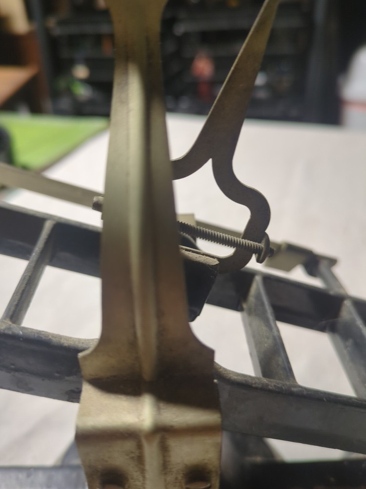 CENCO BALANCE SCALE CAST IRON Base.