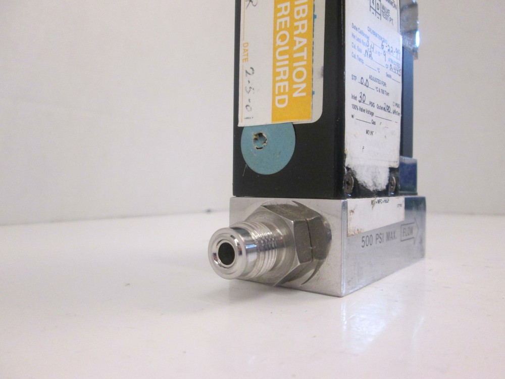 Unit UFC-1020 Mass Flow Controller MFC, CF4, 200 SCCM